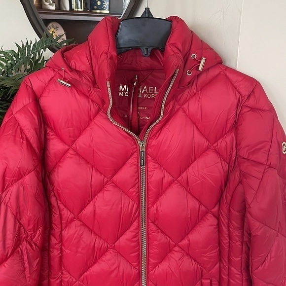 Brand New Michael Kors Zippered Down Alternative Packable Red Jacket Hooded Coat - Picture 3 of 16